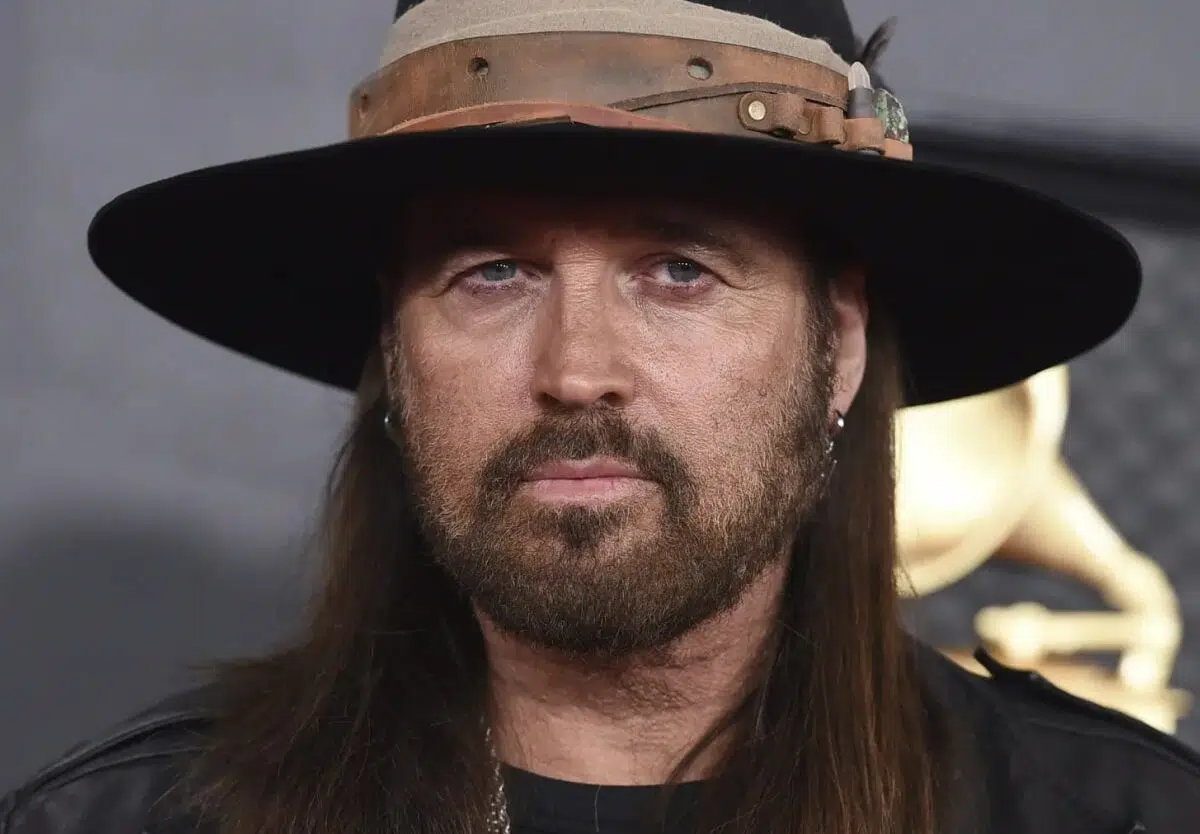 🎉🎂 Happy Birthday, Billy Ray Cyrus! 🎂🎉
